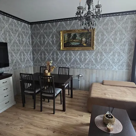 Polaris Apartment *
